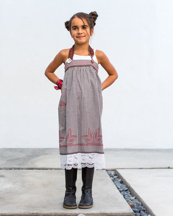 Peace Girl / Apron Dress - Judith Bodart Beylerian